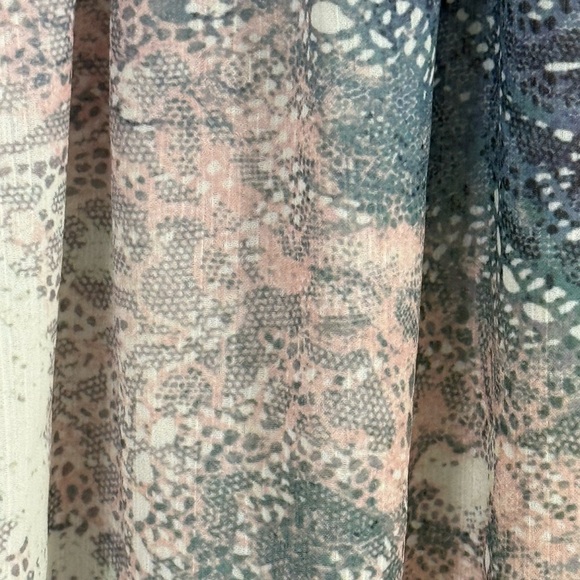 Free the Roses Multicolor Off-Shoulder Blouse - Picture 2 of 4